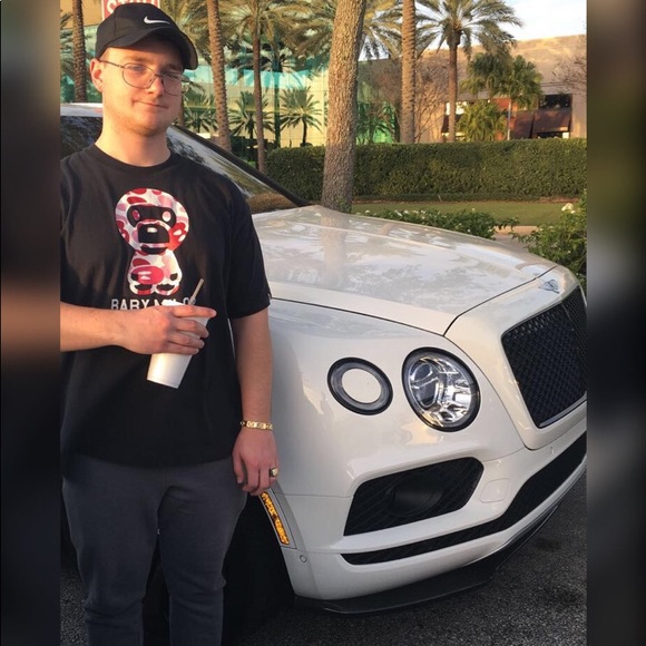 Meet the posher - Picture 1 of 7